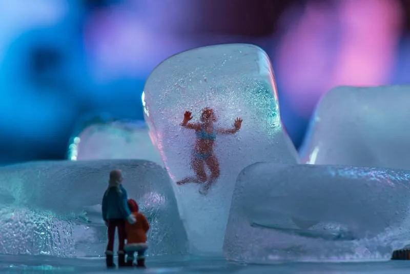 Tiny Example Clever Photographs Imagine Tiny Worlds Around Everyday Objects