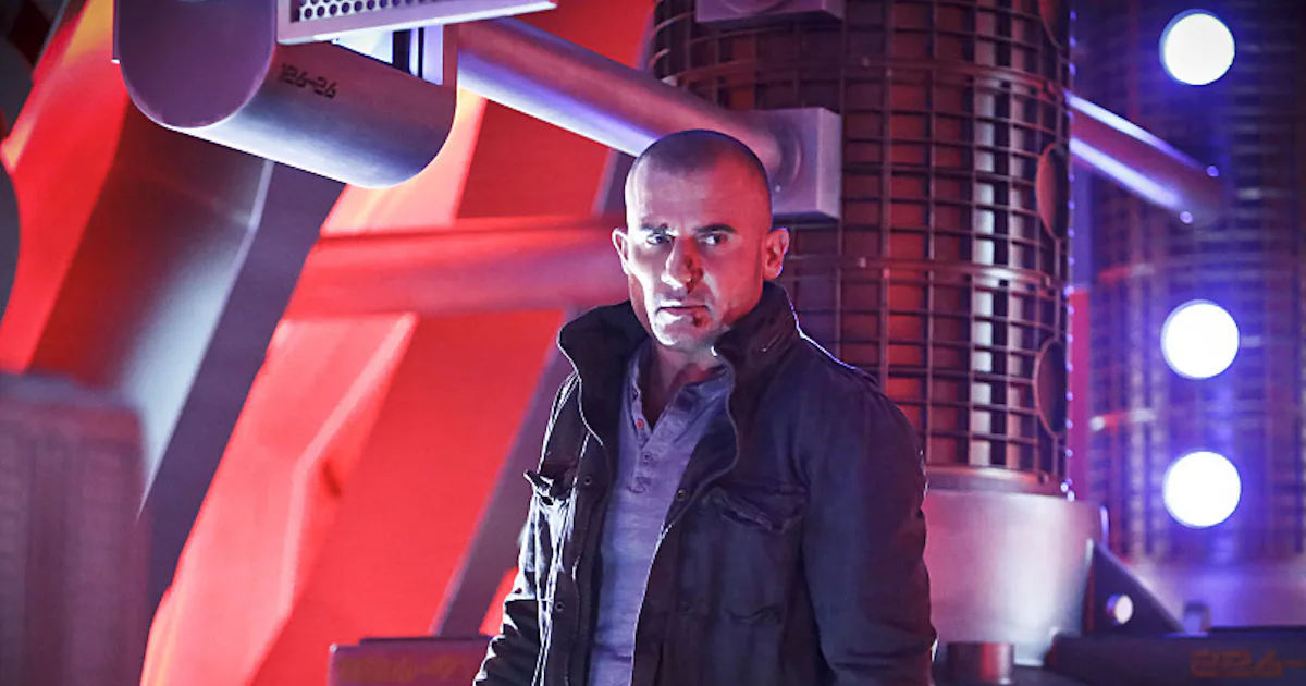 DC's 'Legends of Tomorrow' Accepts They're Superheroes by Booting Heat Wave