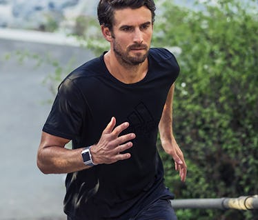 Fitbit ionic top for running