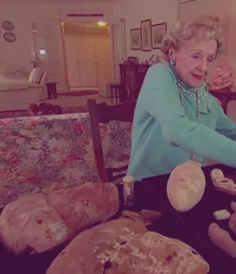 The “Real Life Tomb Raider” Joan Howard, 95, Is a Thief, Not a Hero