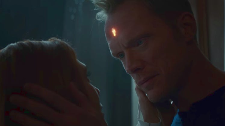 Wanda Maximoff (Elizabeth Olsen) and Vision (Paul Bettany).