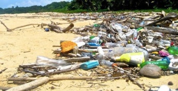 coco islands plastic waste 