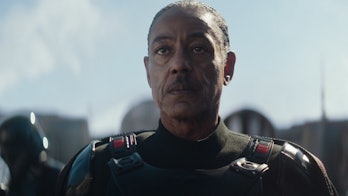 Giancarlo Esposito as Moff Gideon. Did he just make his first appearance?