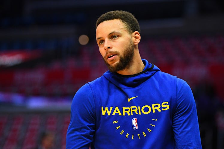 Golden State Warriors Guard Stephen Curry (30) warms up before game six of the first round of the 20...