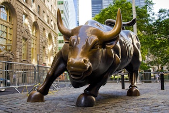 Bull Wall Street banks green energy renewable commitment socially responsible investment impact