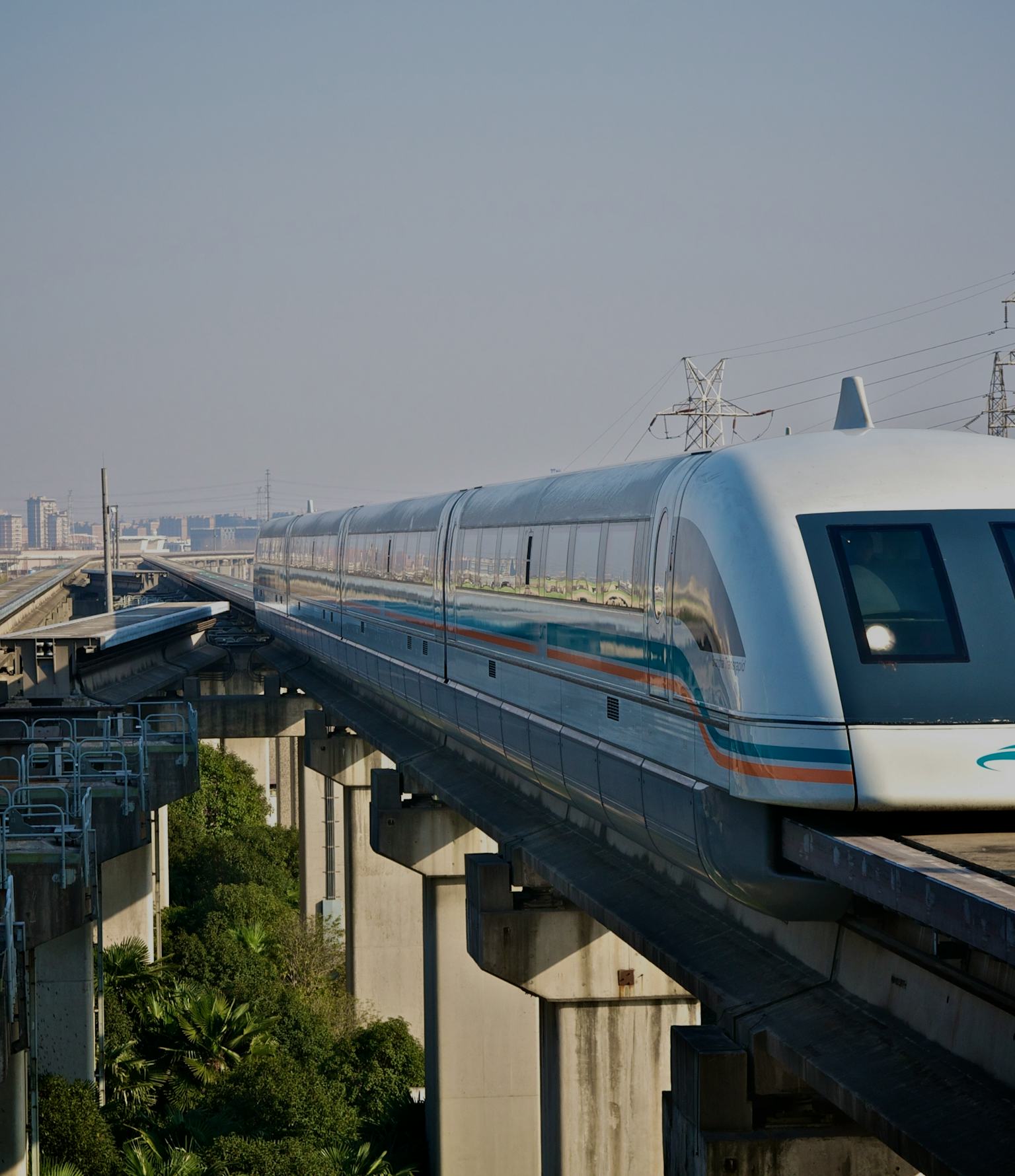 China’s experimental maglev train could give hyperloop a run for its money