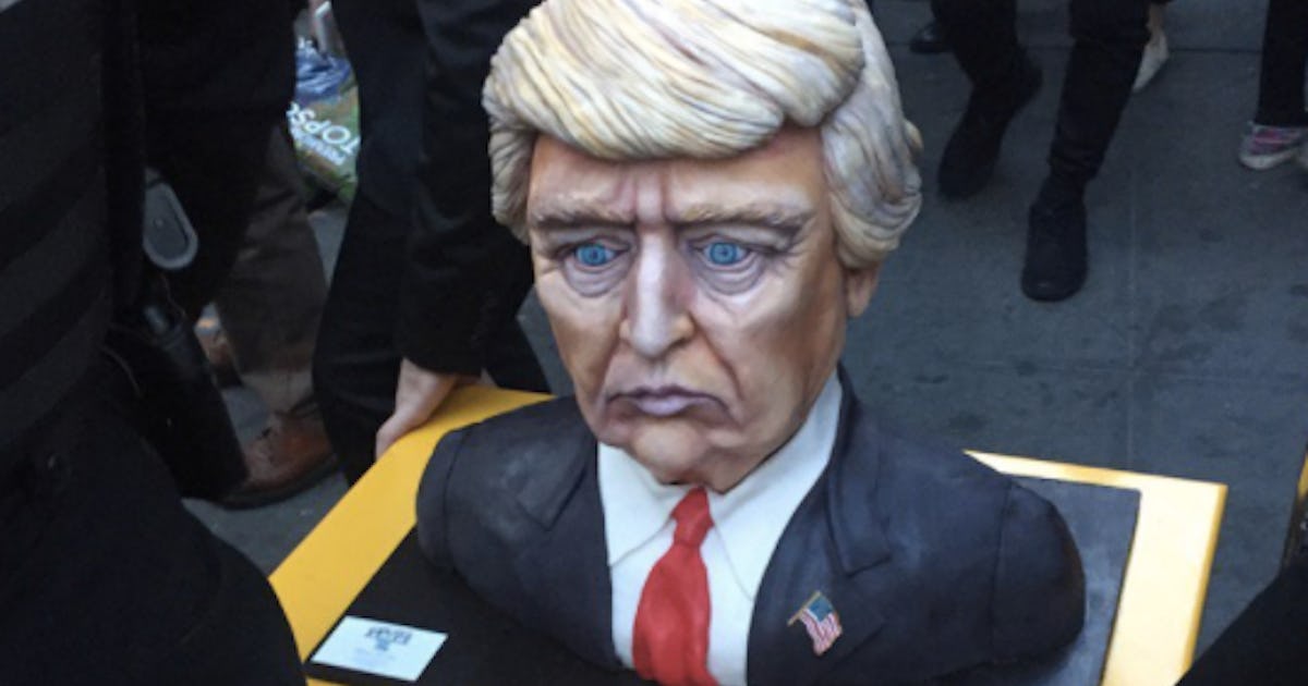 That Donald Trump Cake Took Hours To Make From Foil Chocolate And Fondant That Donald Trump Cake Took Hours To Make From Foil Chocolate And Fondant