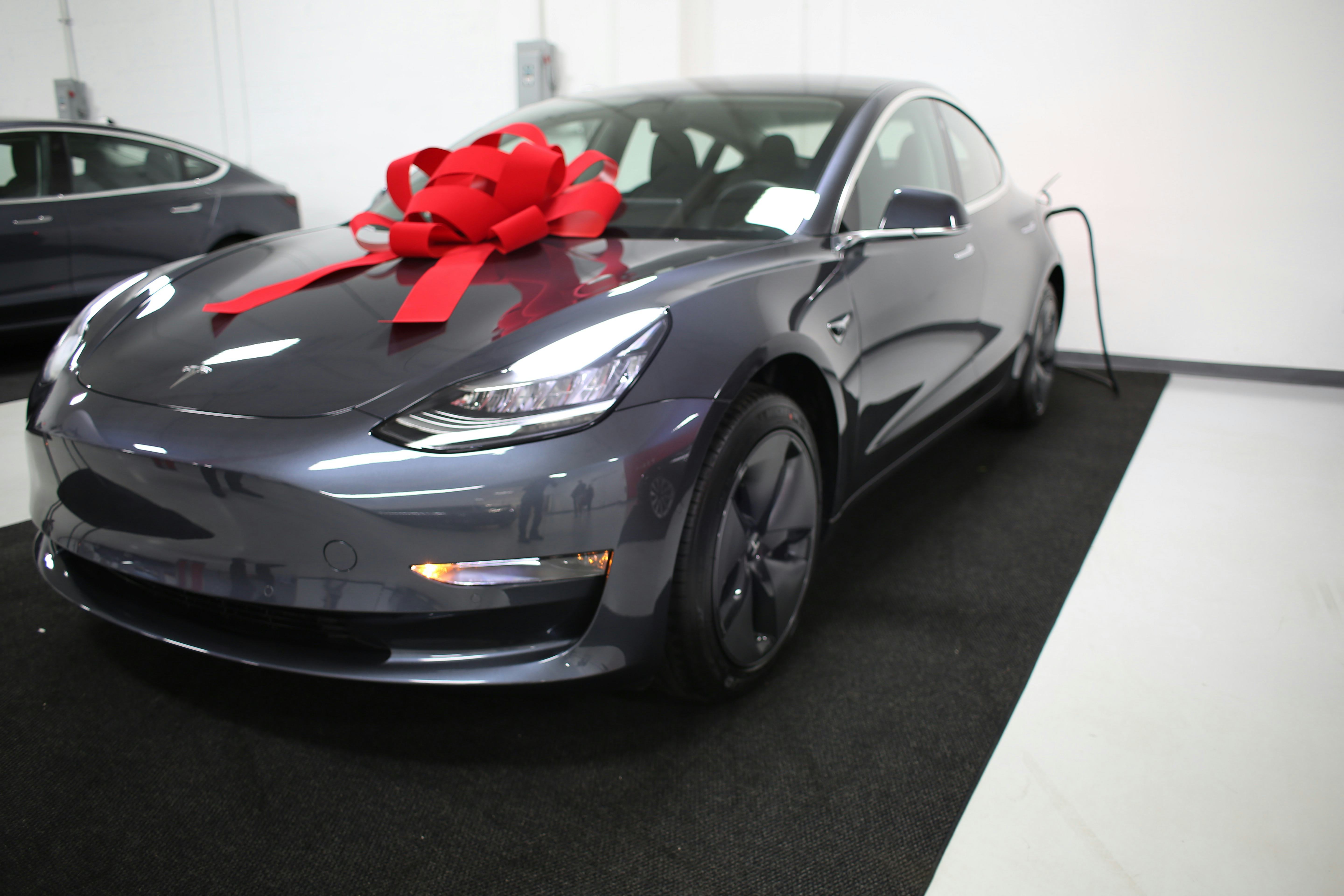 34+ Tesla Car Hauler Images