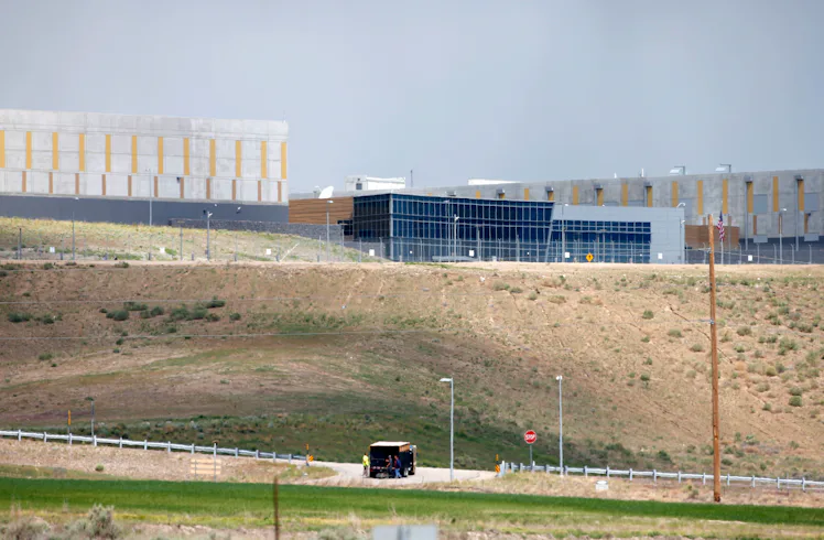 Study Reveals Exactly How Easy It Is for the NSA to Spy With Phone Metadata