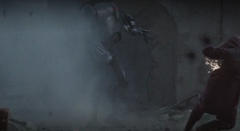 A prequel-era Battle Droid attacks people in a flashback for 'The Mandalorian'