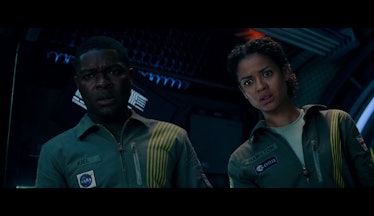 Kiel (David Oyelowo) and Hamilton (Gugu Mbatha-Raw) aboard the Cloverfield Space Station.