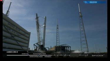 CRS-8 Dragon Falcon 9 launch location