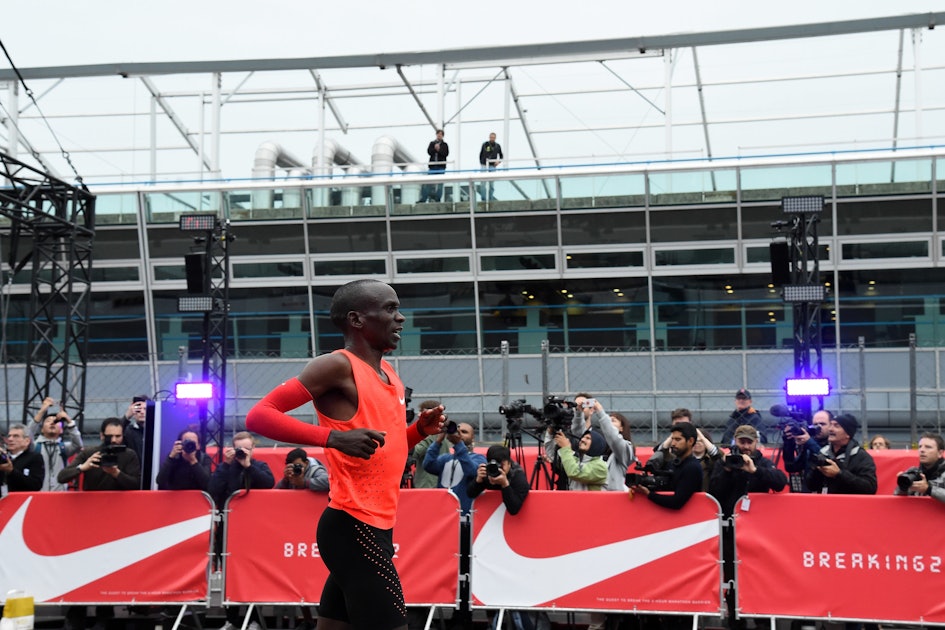 Nike's Breaking2 Narrowly 2-Hour Marathon Mark