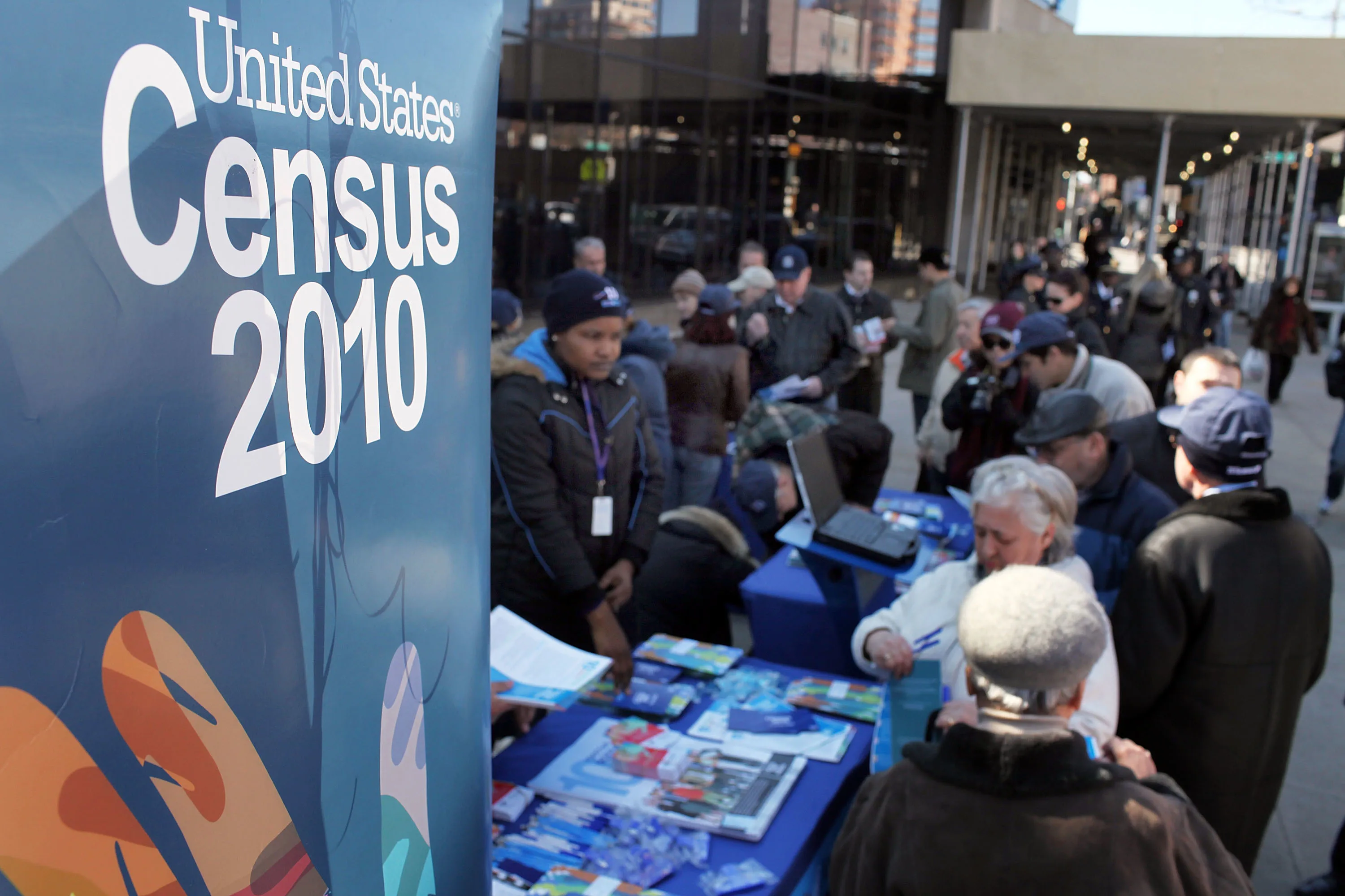The Census Bureau Will Finally Use the Internet to Count Americans