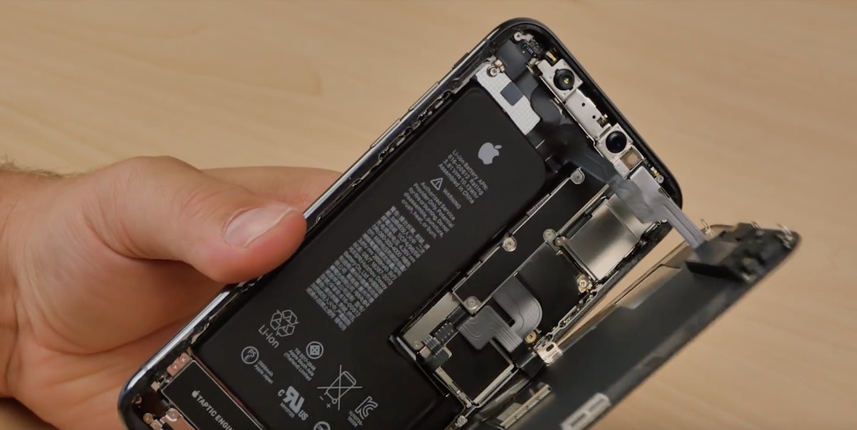 First iPhone XS Teardown Reveals One Major Change vs iPhone X