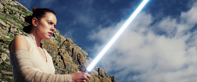 star wars episode 9 footage rey lightsaber