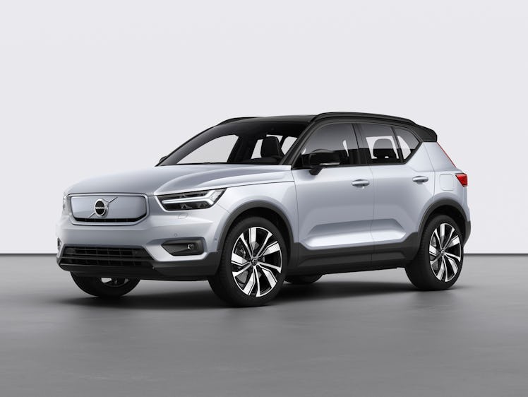 The Volvo XC40 from the front.