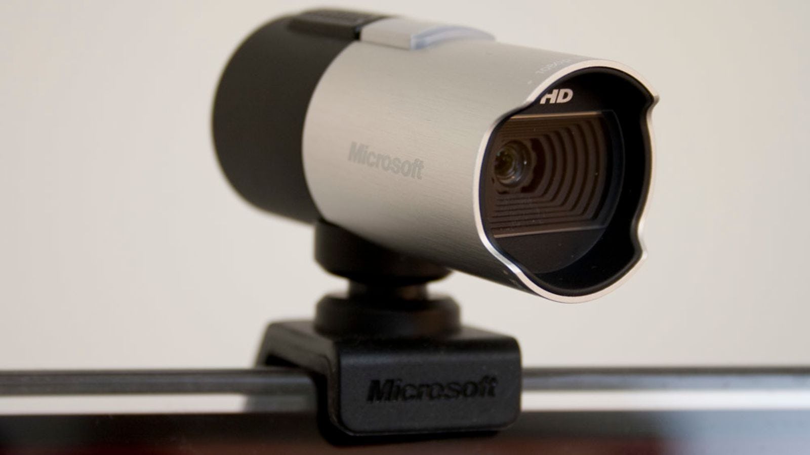 Web - камера: Microsoft LIFECAM Studio