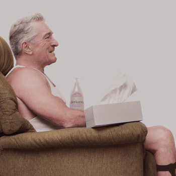 Masterbating On A Nude Beach - The Dirtiness of Robert De Niro in 'Dirty Grandpa' Must Be Witnessed