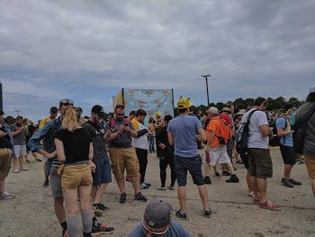 Catching Unown at Pokemon Go Fest 2017 - IGN
