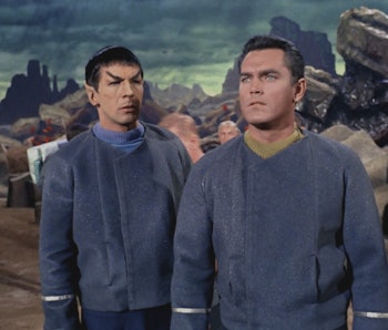 Star Trek Discovery Timeline And Uniform Changes Explained