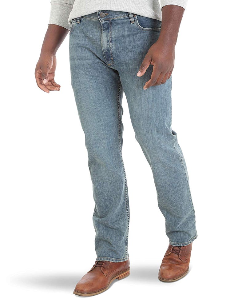 Wrangler Authentics Men's Regular Fit Comfort Flex Waist Jean