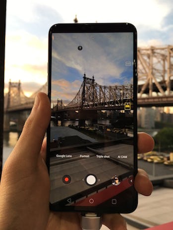 V40 Thinq Testing The 3 Stunning Features Enabled By Its Five Lenses