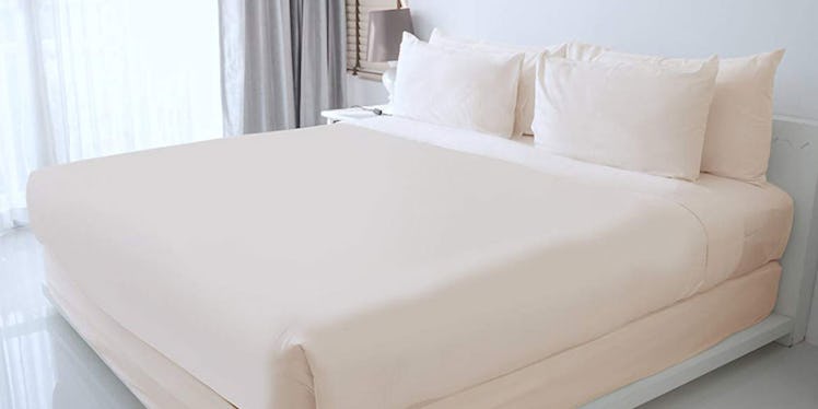 100% Egyptian Cotton Sheet Set (Ivory)