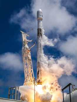 SpaceX GRACE-FO moments after lift-off.