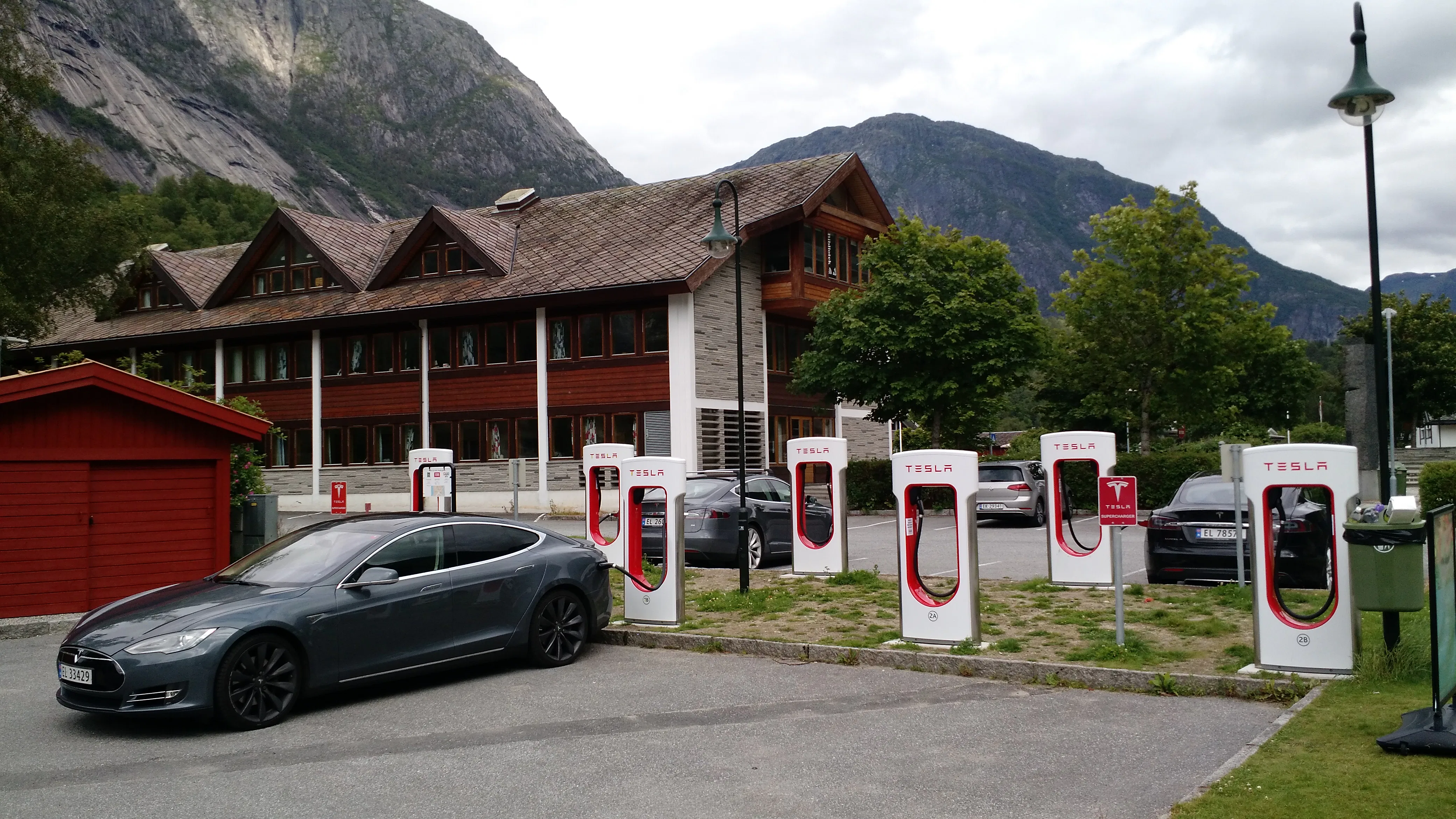 How Norway and Tesla Built the World's Electric Car