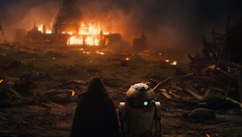 Luke's Jedi school burns in 'The Last Jedi'