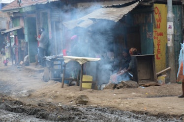 Women cooking in Mukuru.