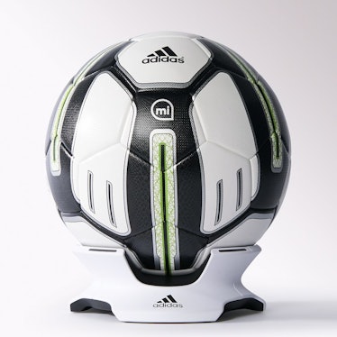 Adidas miCoach smart soccer ball