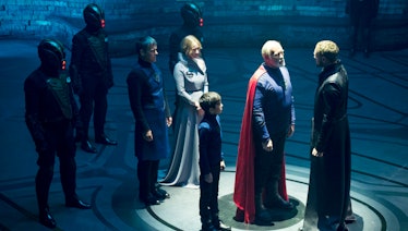 Superman's great-great grandfather Val-El (Ian McElhinney) faces a death sentence as Charys-El (Paul...