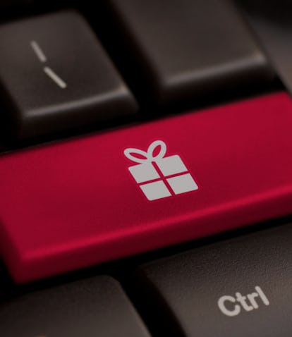 Tech Gifts 2018: 8 Gifts For The Tech Lover