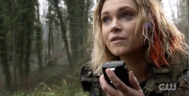 Eliza Taylor as Clarke Griffin at the end of 'The 100' Season 4 finale "Praimfaya."