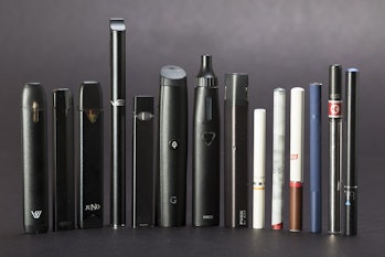vapes e-cigarettes
