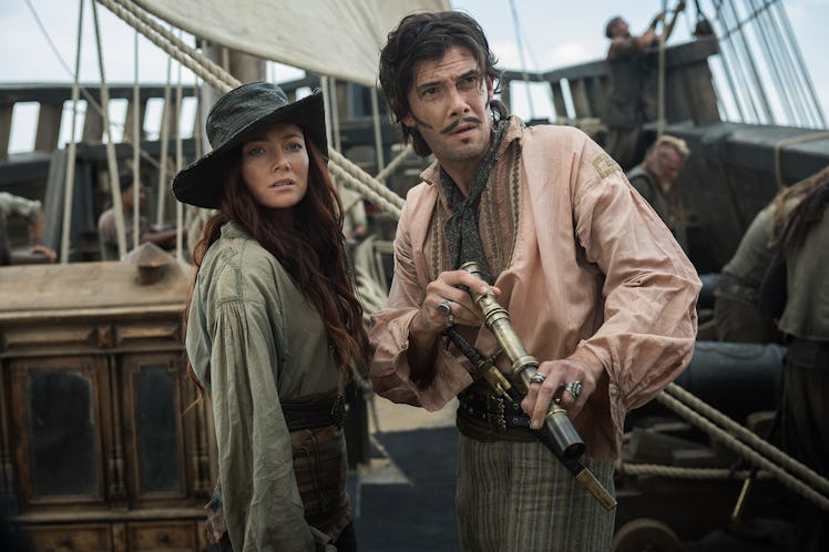 Clara Paget as Anne Bonny and Toby Schmitz as Jack Rackham 