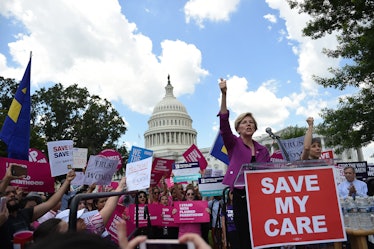Elizabeth Warren rally planned parenthood healthcare