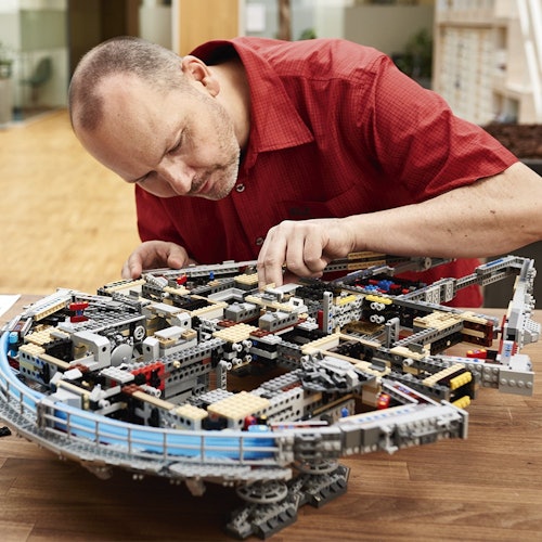 LEGO Star Wars Ultimate Millennium Falcon 75192 Building Kit