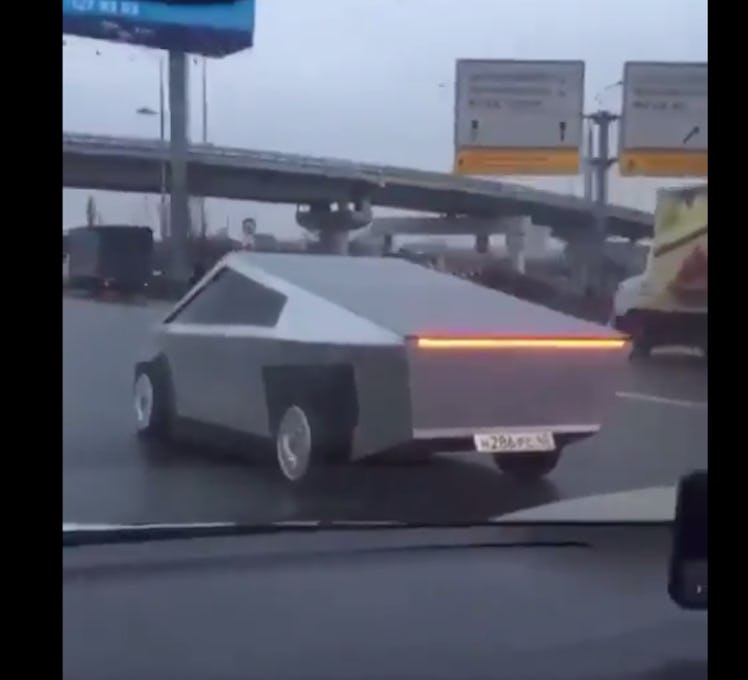 The faux Cybertruck captured on a Russian dashcam.