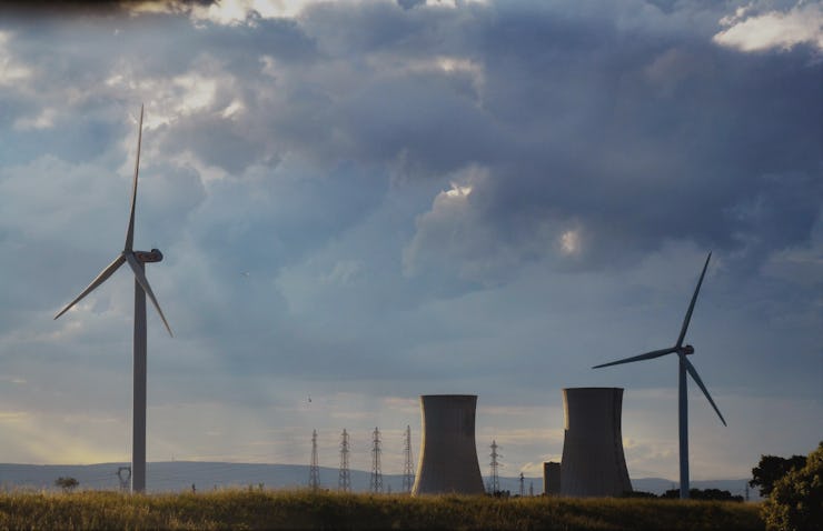 Electric windmills next to powerplants in an isolated region