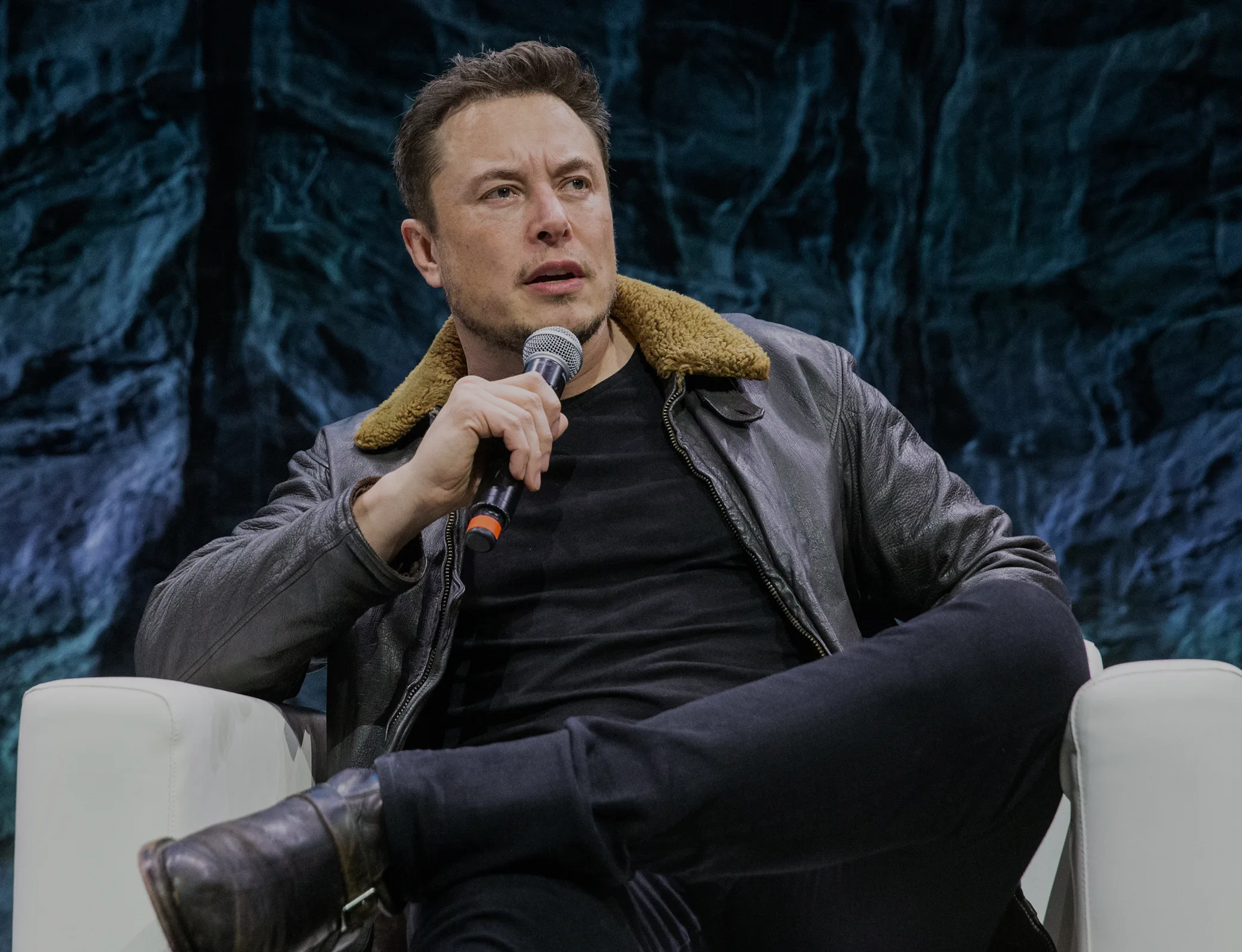 Flat Earth Elon Musk - weq3ddg