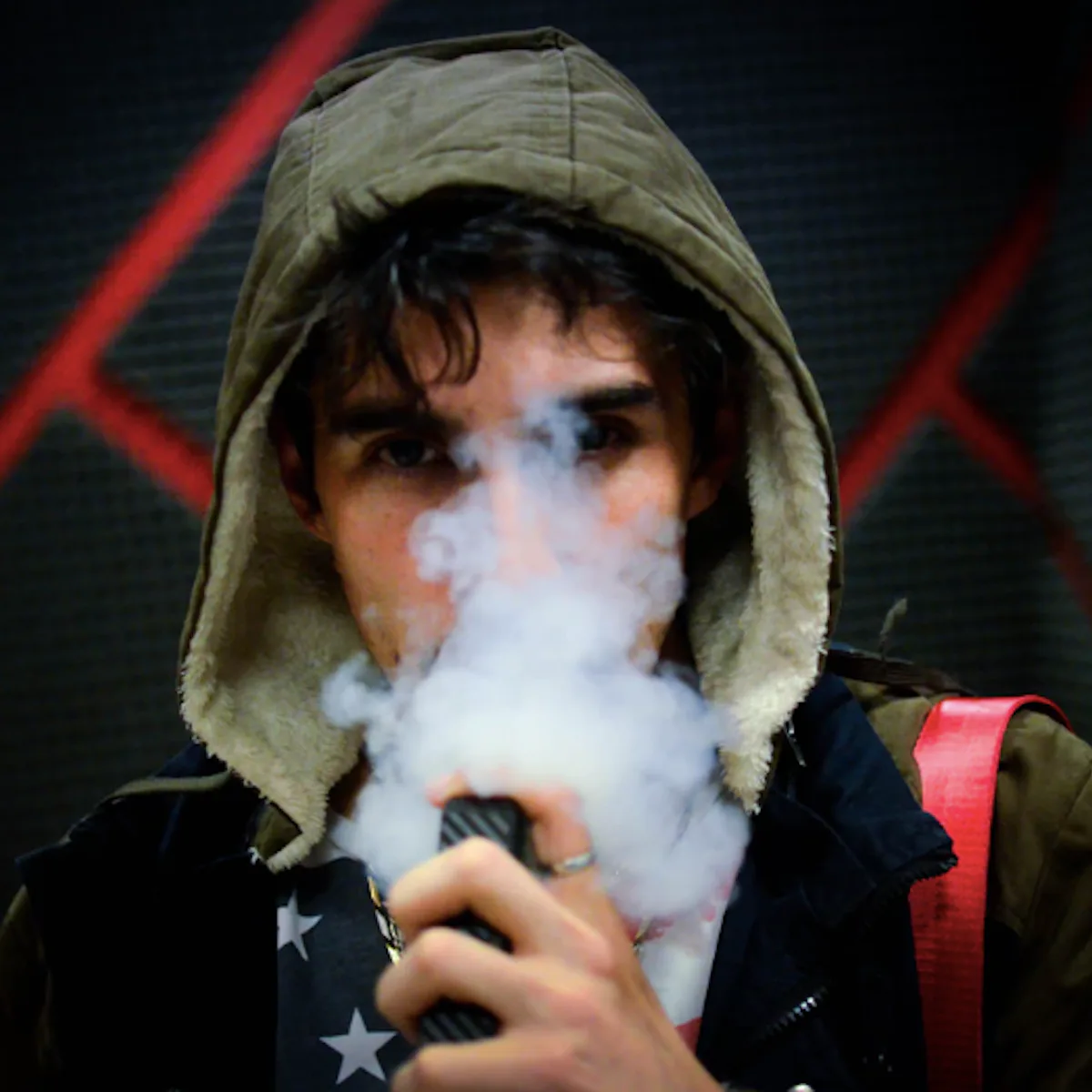 Juul: "Excessively High" Nicotine in Pods Is Toxic to Cells, Says Scientist Juul: "Excessively High" Nicotine in Pods Is Toxic to Cells, Says Scientist