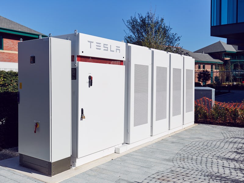Tesla Powerpack's Incredible Speed is Enabling an Off-Grid Science Park
