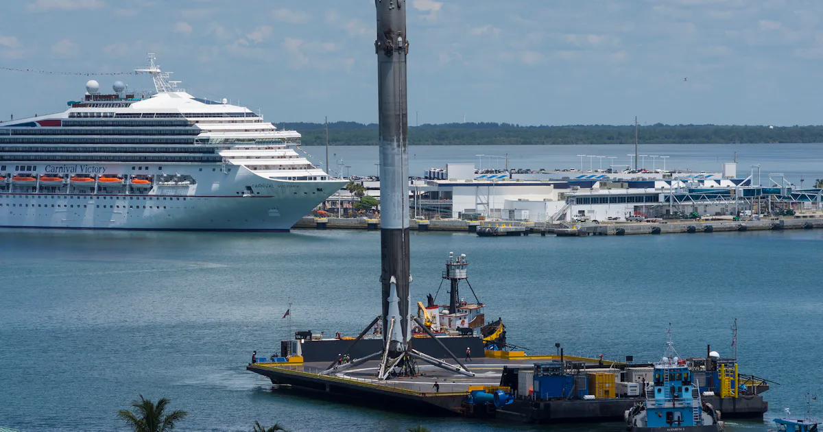 SpaceX Releases Photos of Tilted Falcon 9 Rocket Floating Back to Port
