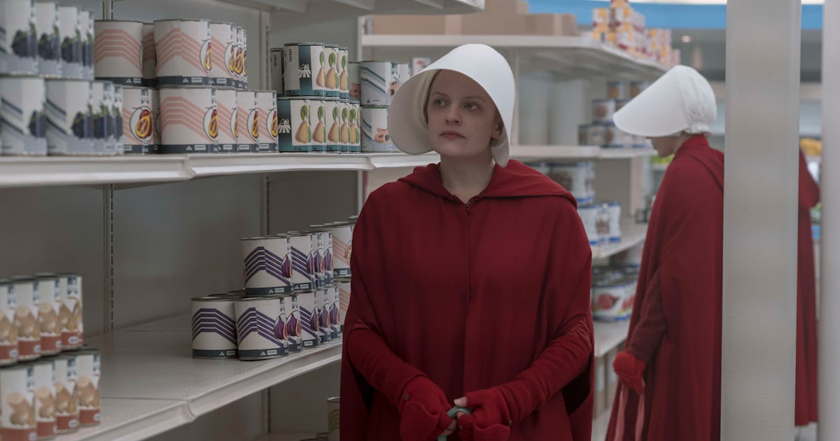 Handmaid's Tale Season 3 Ep 6 'Handmaid's Tale' Season 3 Ep. 4 Theory: 1 Character May Foil June's Plan