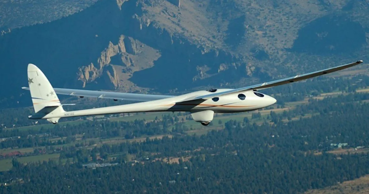 Perlan 2 Perlan 2 High-Altitude Glider Soars to 5,000 Feet in First Flight