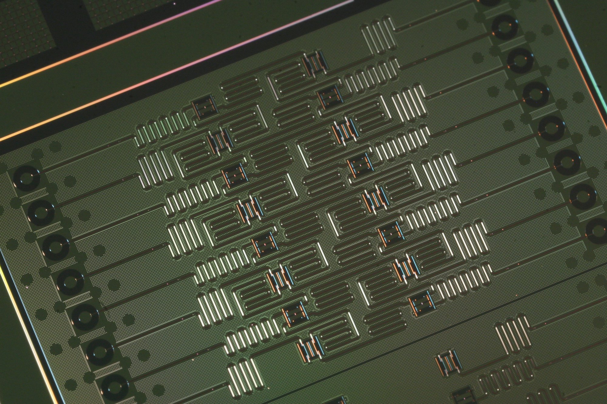 IBM Introduces 2 Quantum Processors in Quest for 50 Qubits