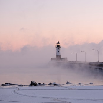 12/27/17: Canal Park lighthouse in Duluth, Minnesota